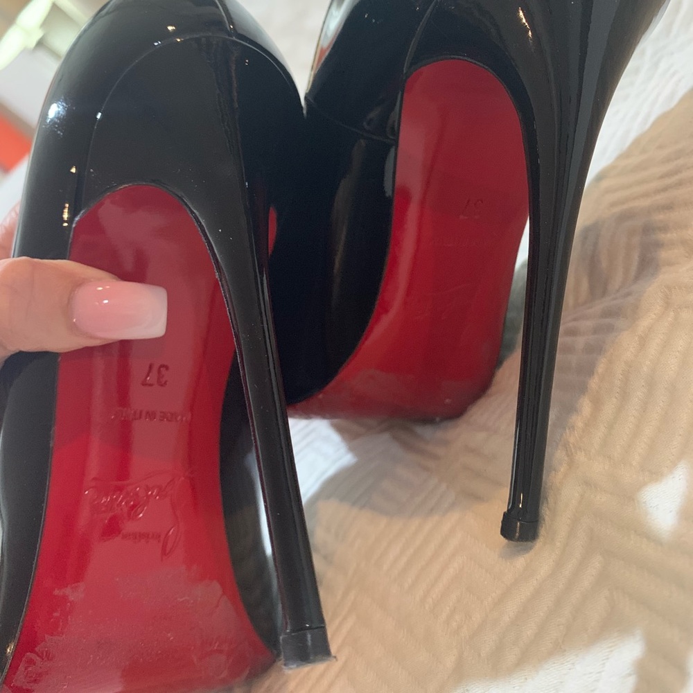 Christian Louboutin So Kate - Picture 6 of 6